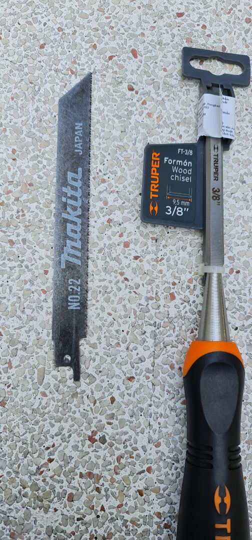 Treo đầu dê bán thịt ***. Trên hình lưỡi cưa mới đẹp vậy mà khi giao thì giao lưỡi cũ trầy trụa, nát bét chắc đã dùng được vài ba năm rồi. Lỡ mua rồi thì đành chịu thôi vhuws giá trị không bao nhiêu mà đổi trả cho phiền phức.
Thật là buồn với kiểu làm ăn như vậy.