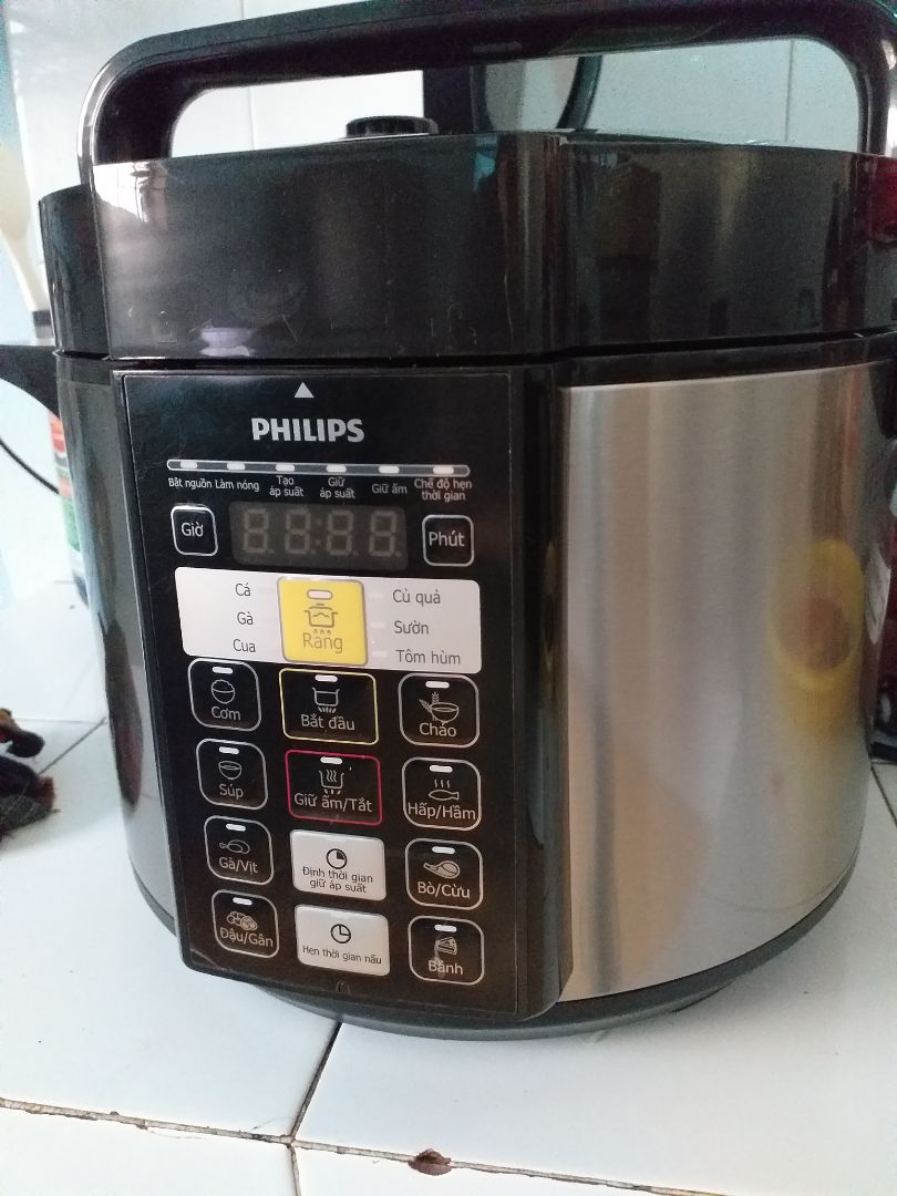 các bạn có thể yêu cầu nhân viên giao hàng cho kiểm hàng trước, để tránh mất thời gian. mình nhậm dc nồi mới, ko rỉ sét hay méo móp gì cả. vì là hàng của tiki nên cực kì an tâm. chất lượng của Phillips thì khỏi bàn: nấu nhanh, mềm, dễ sử dụng