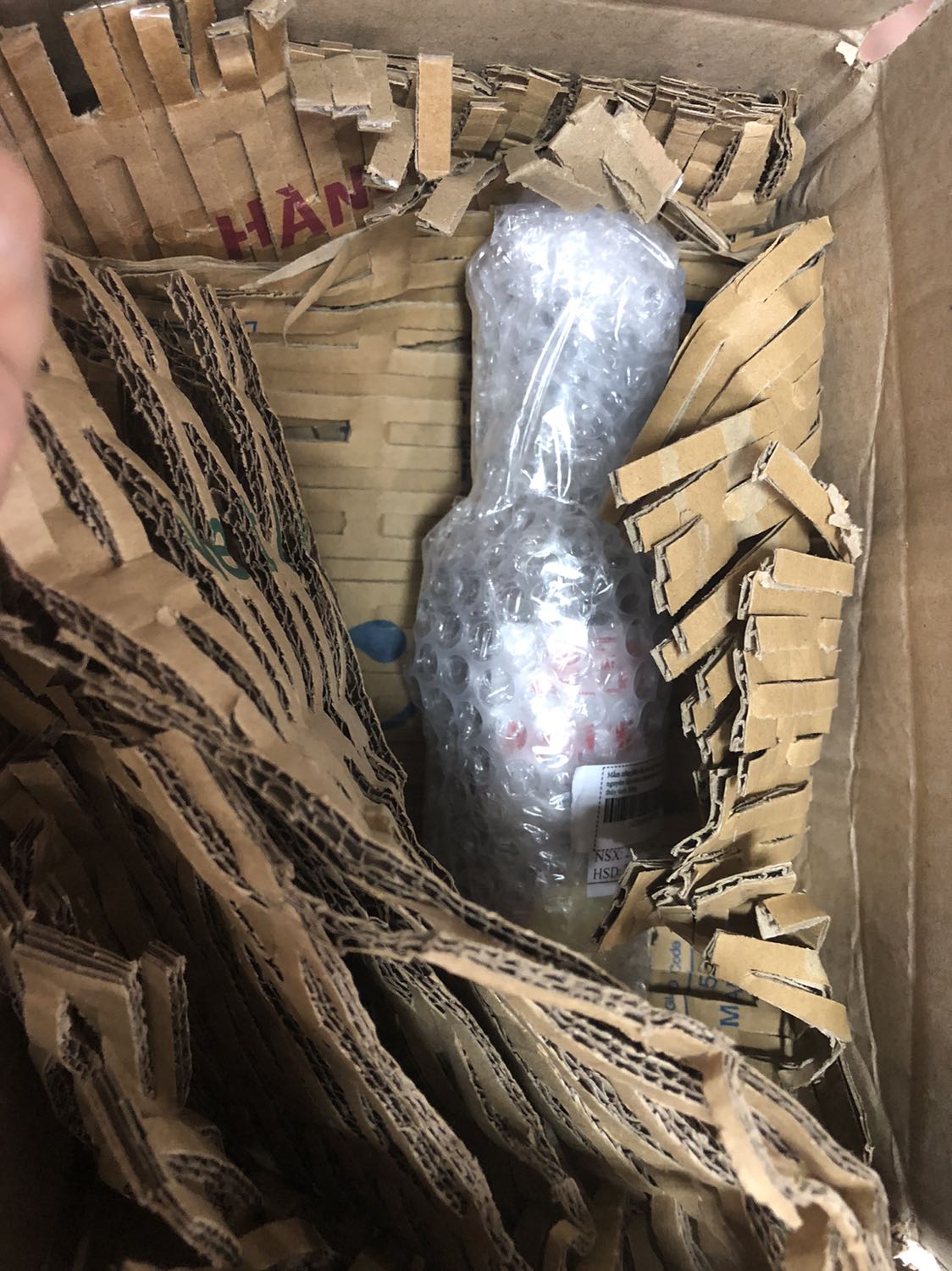 Chưa sử dụng nên ko đánh giá được mùi vị. Đóng gói kỹ càng. Shipper giao hàng dễ thương. Sẽ ủng hộ lần sau.