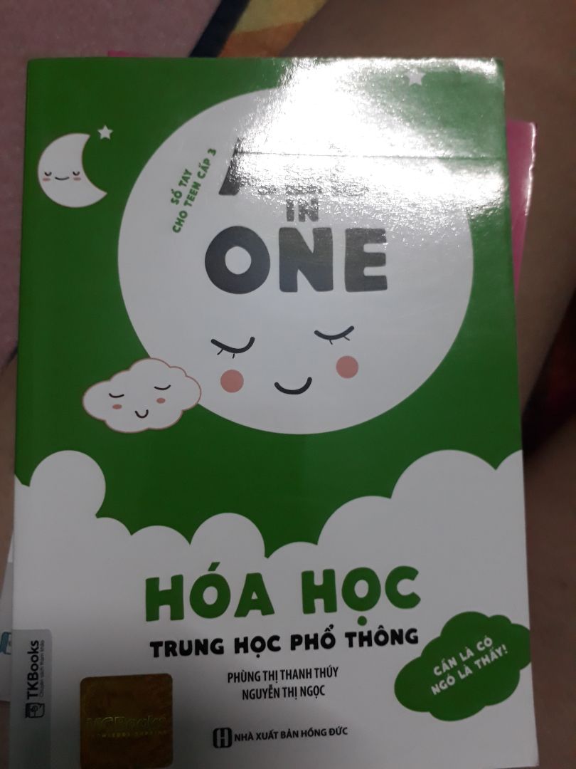 sách bị bẩn một chút, hàng giao nhanh, sách khá hay