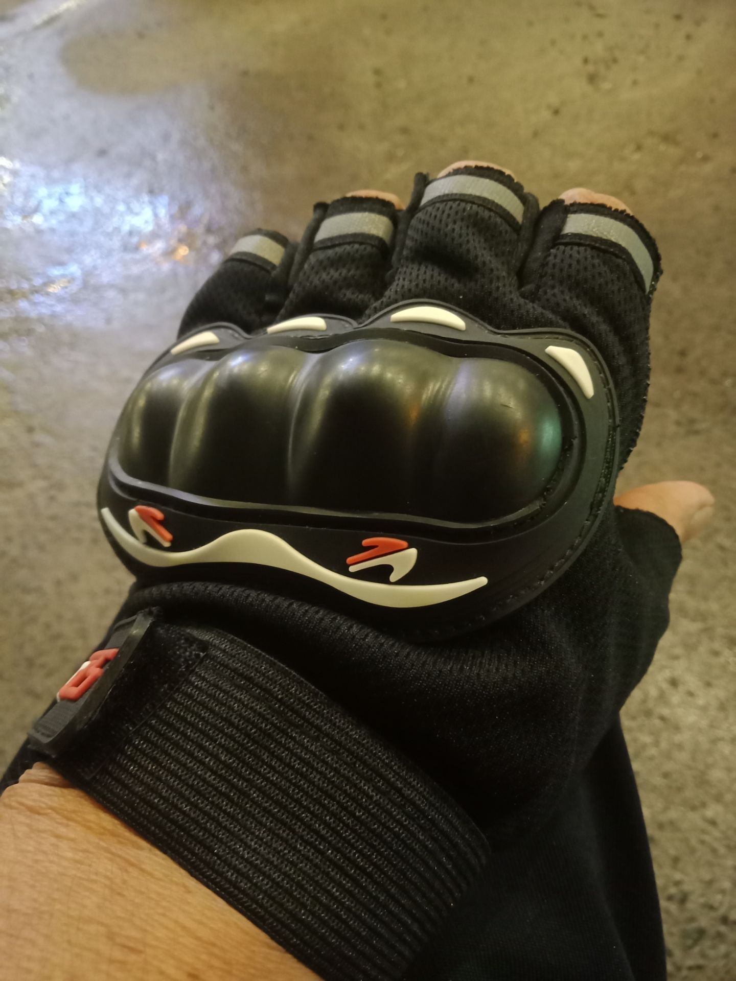 Đã hỏi shop trước 75kg mang có vừa không .
Shop trả lời được 
Vậy mà hàng này dành cho nữ
Chán mấy shop bán hàng trên tiki
Vì trả đổi lại thì mất 10 ngày
Còn tính phí ship 20k
Ra mua ở gần nhà 
Chỉ có 50k tha hồ lựa Đã hỏi shop trước 75kg mang có vừa không .
Shop trả lời được 
Vậy mà hàng này dành cho nữ
Chán mấy shop bán hàng trên tiki
Vì trả đổi lại thì mất 10 ngày
Còn tính phí ship 20k
Ra mua ở gần nhà 
Chỉ có 50k tha hồ lựa