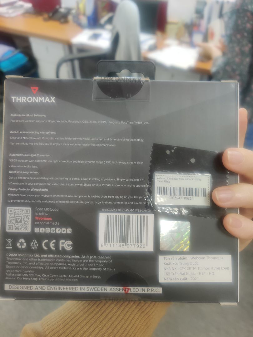 cắm vào là sử dụng. nhỏ, hình ảnh đẹp. mic ok. mỗi tội chưa biết chỉnh sáng tối, góc rộng hẹp. có thể không chỉnh được. có hướng dẫn sử dụng thì tốt.