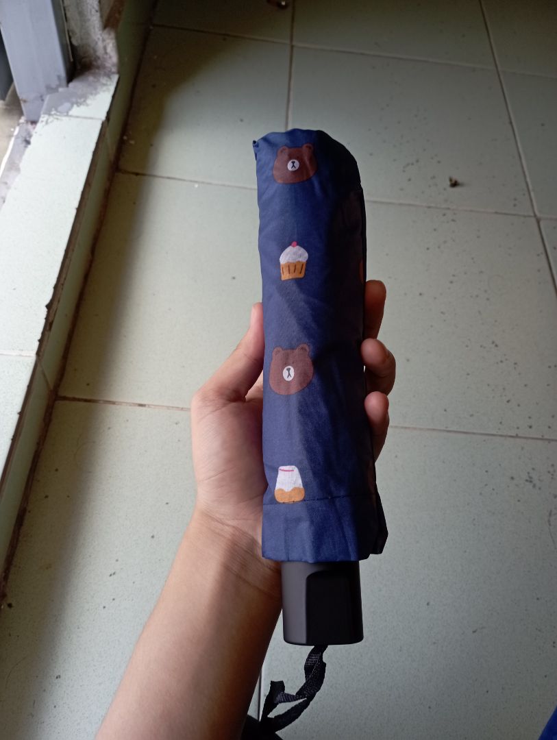 Hàng cute quá trời. Đẹp và dễ thương y như hình quảng cáo sản phẩm. Hàng được gói ghém, đóng gói cẩn thận. Vì là chọn giao hàng nhanh Tiki Now nên chỉ sau 2 tiếng đặt hàng là đã nhận được rồi :V