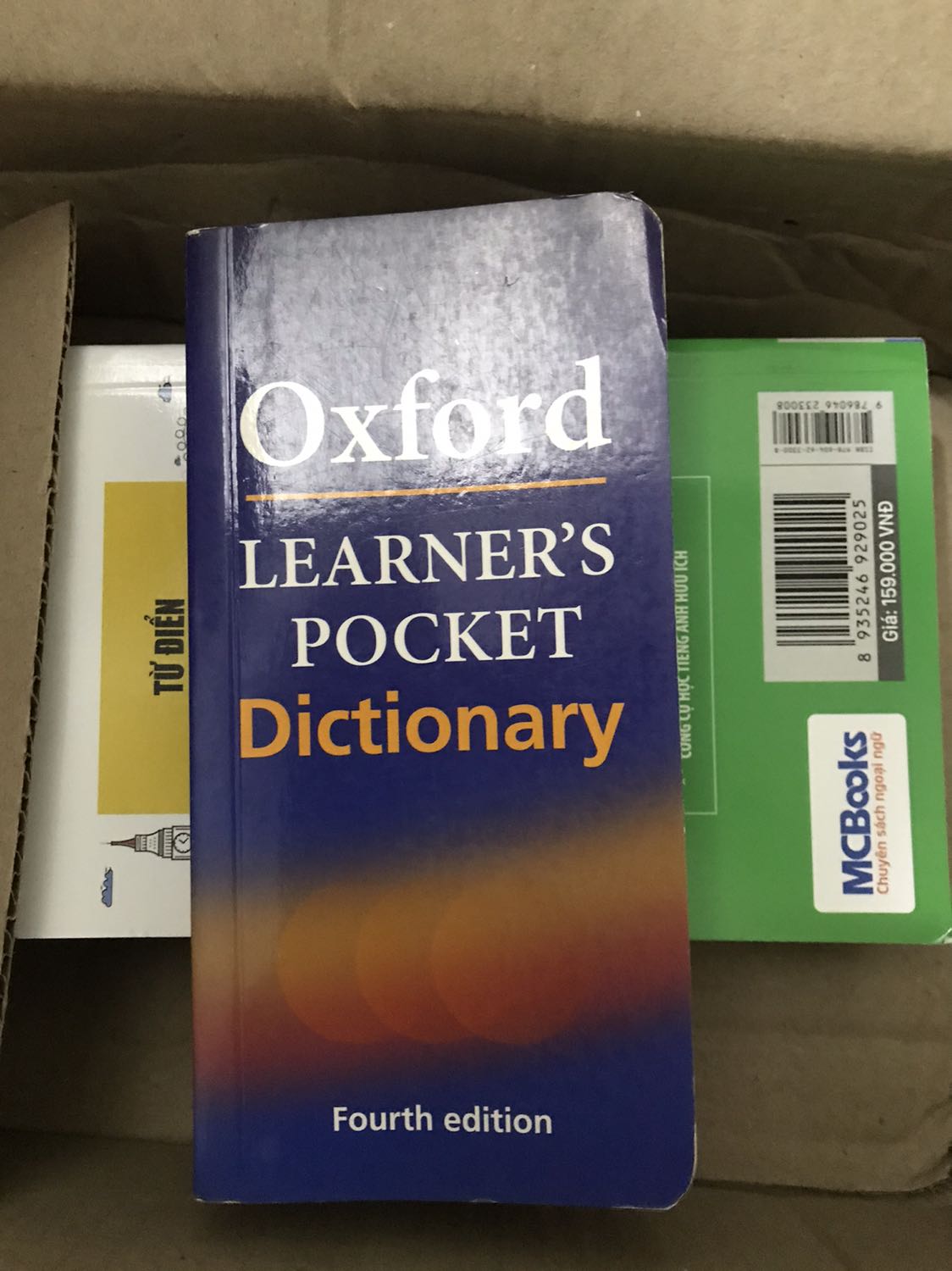 nhỏ hơn tượng tượngv. bgghjvcb. gfjgdfkj dubdfh