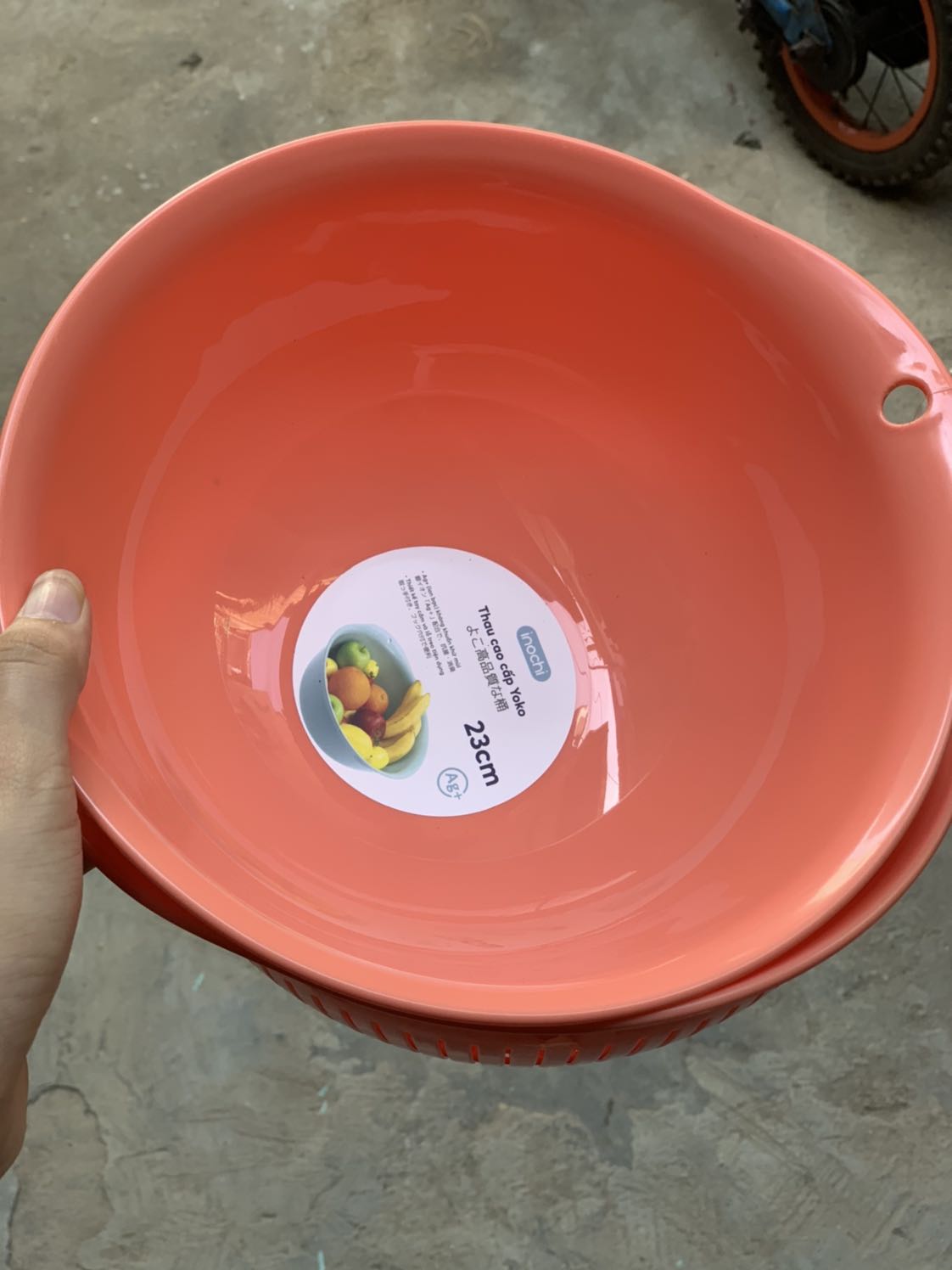 Màu cam hồng này thì miễn chê rồi, suze 23 này nhỏ xinh trông rất hay ho, mình rất hài lòng về dòng sản phẩm này