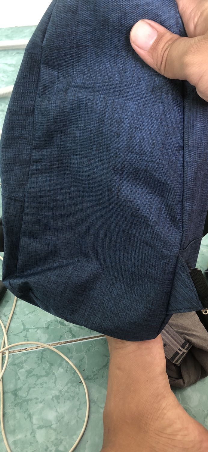 Sài được vài ngày dây kéo hư .