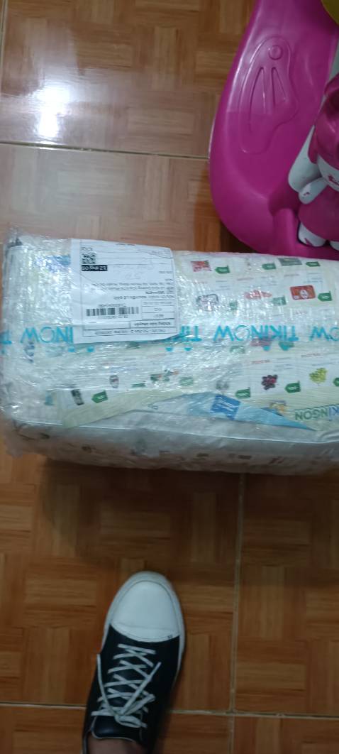 shop để khung giờ tặng quà mua đúng khung giờ nhưng k được tặng quà shop lại k hổ trợ chat để tư vấn đề nghị xem xét lại nếu không có quà thì không nên để ,mua đơn 599k được tặng ,