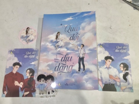 gói hàng kĩ, siêu xinh luôn, bookmark cứng + đẹp, art goods chibi xinh xỉu