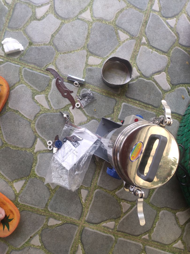 rất rất thất vọng giao hàng thì móp méo, máy đứng hình luôn mở hàng ra thật sự thất vọng không như quảng cáo trên trang wed
Đang mong chờ tiki hoàn tiền mà chua thấy hồi âm