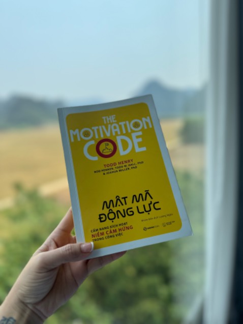 Sách hay, khá thực tế & thiết thực, giúp bản thân hiểu rõ mình & giúp các quản lý hiểu hơn về đội nhóm của mình, từ đó có cách phân chia nhiệm vụ & motivate team tốt hơn.