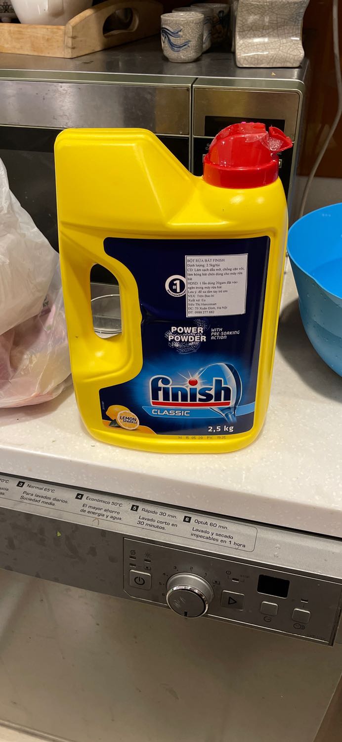 Giao hàng nhanh, đóng gói cực kỳ cẩn thận. Mình dùng sp do Đức sản xuất vẫn thấy sạch hơn sp từ Nhật. Can đựng bột rửa có nắp rất tiện dụng. Dùng nước bóng+muối+ bột rửa kinh tế hơn nhiều so với dùng viên đa năng.