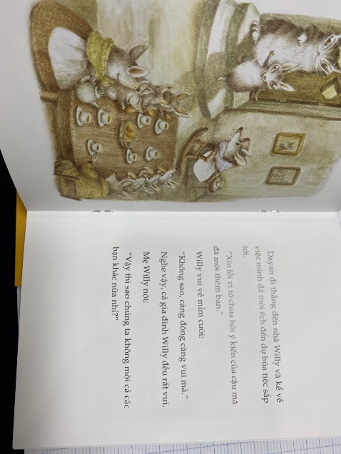 Mua luôn mấy cuốn, thấy sách bên sop khá ưbg