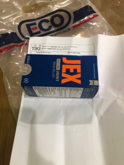 Hàng chính hãng, có mã số cào tích điểm đầy đủ, hạn sử dụng còn dài