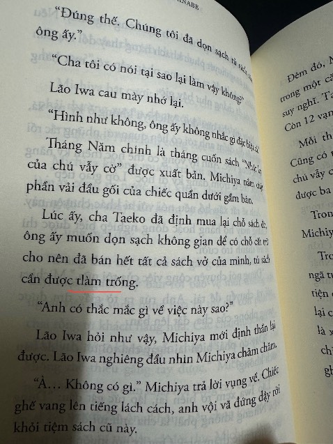 Tiki đóng gói giao hàng nhanh, quyển này mình k được chọn bao sách huhu.
Sai chính tả quá nhiều, không muốn đọc luôn.
Cốt truyện, tình tiết không có trinh thám, kỳ bí, kinh dị gì lắm. Có yếu tố xã hội nhưng không nhiều đạo lý. Xoay quanh tiệm sách cũ và cuộc sống của những khách hàng đến mua sách. Đọc giải trí thôi!