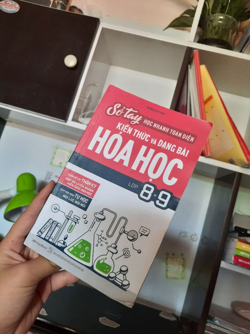 Thật sự rất đáng mua luôn , Mình dùng laptop nên không thể chụp sách được nhưng mà quyển này rất hữu ích , mà mình học lớp 9 có lúc không thể nhớ được hết hóa 8 , thậm chí mình còn mất gốc , tuy nhiên mua quyển sách này khai thông cho mình nhiều lắm luôn ý , có cả lý thuyết , bài tập và giải ! Nên không lo không biết cách làm hoặc không biết cách trình bày mỗi bài ! Hy vọng bạn nào mua quyển này sẽ học tập tốt với quyển sách này !!! Thật sự rất đáng mua luôn , Mình dùng laptop nên không thể chụp sách được nhưng mà quyển này rất hữu ích , mà mình học lớp 9 có lúc không thể nhớ được hết hóa 8 , thậm chí mình còn mất gốc , tuy nhiên mua quyển sách này khai thông cho mình nhiều lắm luôn ý , có cả lý thuyết , bài tập và giải ! Nên không lo không biết cách làm hoặc không biết cách trình bày mỗi bài ! Hy vọng bạn nào mua quyển này sẽ học tập tốt với quyển sách này !!!