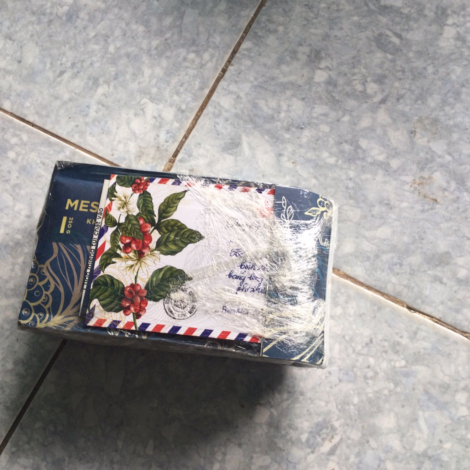 Đóng gói kỹ lưỡng giao hàng nhanh chóng sản phẩm đúng mô tả chất bao bi đẹp