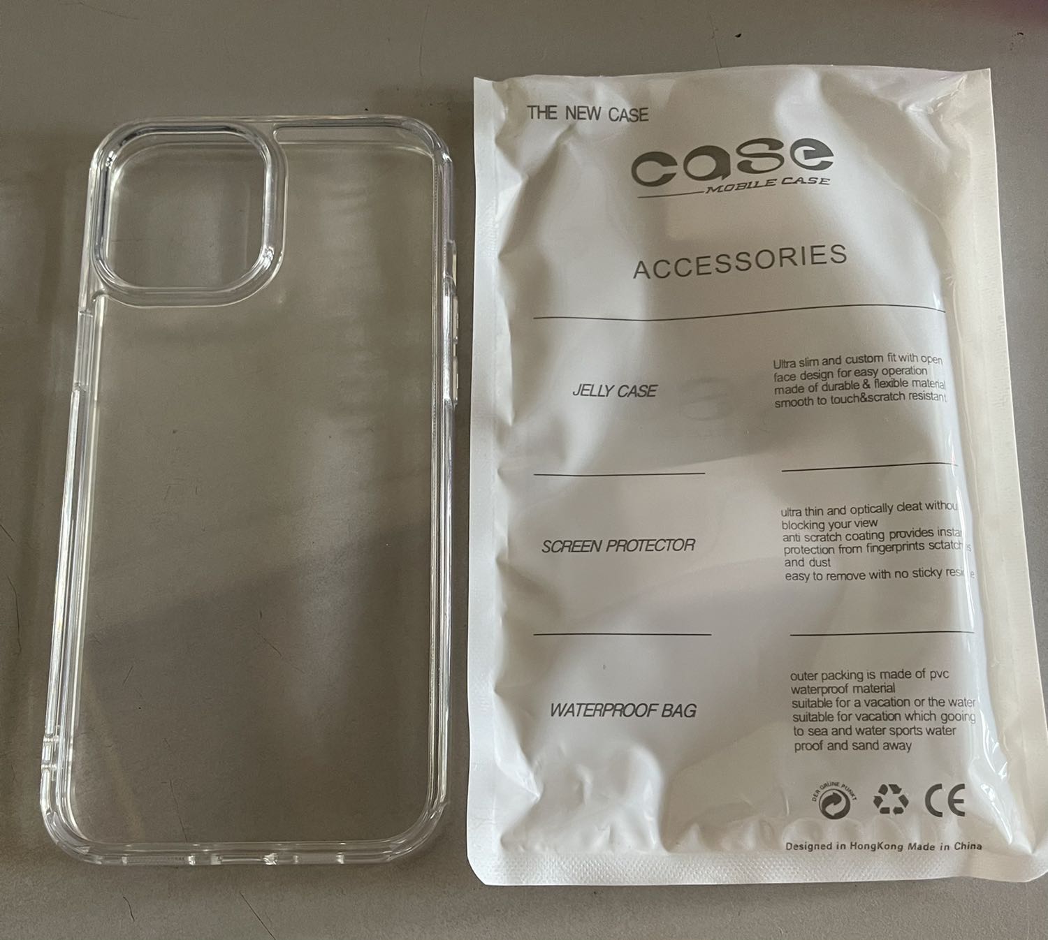 Mình rất thất vọng về sản phẩm này. Mô tả là kính cường lực nhưng khi nhận lại không phải kính. Chất liệu chỉ là nhựa thôi. Mình rất tin cậy ở Tiki nhưng lần này mình rất thất vọng. Nhựa với kính là 2 chất liệu hoàn toàn khác nhau ?