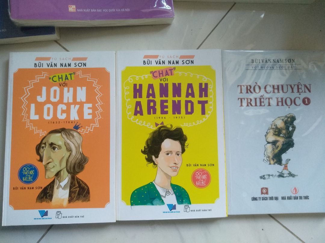 Sách mới, đóng gói tốt. Cuốn cũ bị mốc nên mua lại.😁