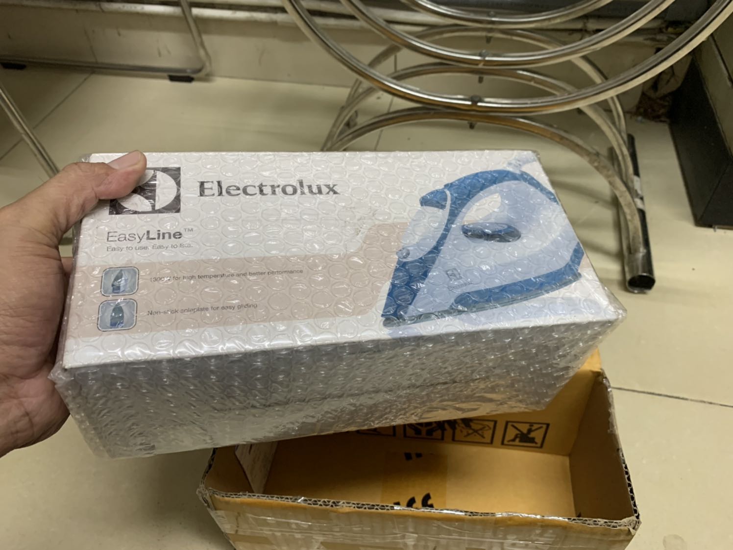 Đóng gói cẩn thận , sản phẩm đẹp đúng như mô tả...cám ơn shop