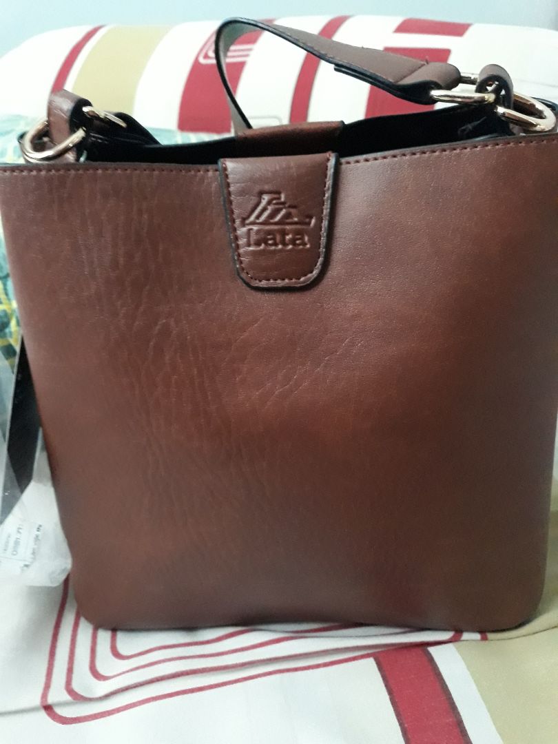 Mẫu mã đẹp và tốt. Shop tư vấn nhiệt tình.