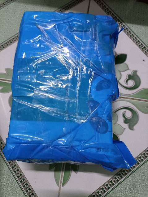 Chưa xài nên chưa biết thế nào. Vì là khăn nén nên khi bào dùng mới cho ý kiến được. Đóng gói chắc chắn.