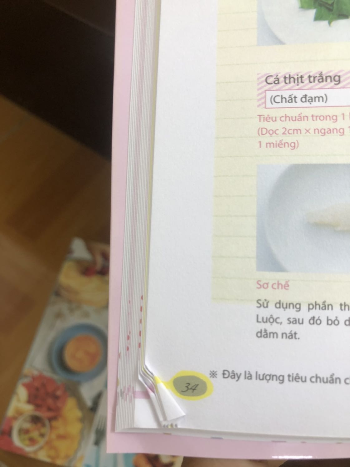 Có 2 điều mình ko hài lòng
1. Mình mua sách sử dụng bookcare nhưng khi nhận được thì lại ko có
2.Sách mình nhận được dơ và nhăng nhìn là biết sách cũ rồi
Mình mua nhiều đơn hàng tiki nhưng đây là lần đầu  rất không hài lồng