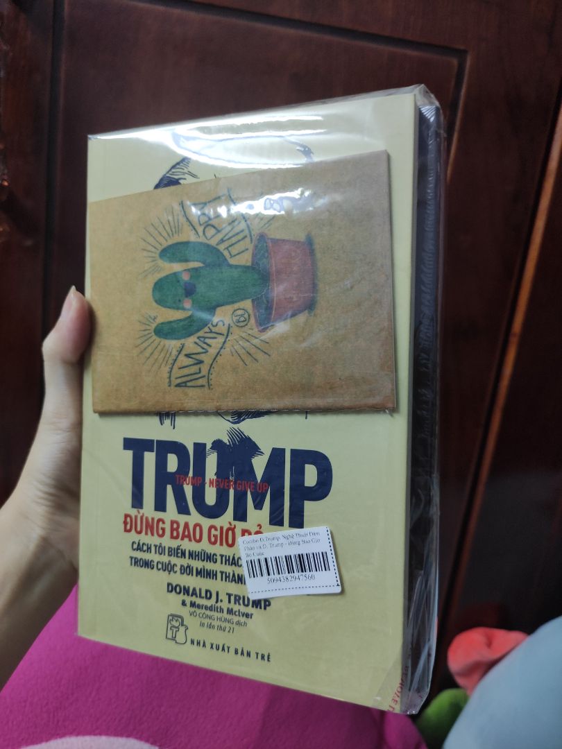 Giao hàng nhanh, đóng gói chuẩn và có quà tặng kèm nữa. 
Cám ơn shop nhé 🥰