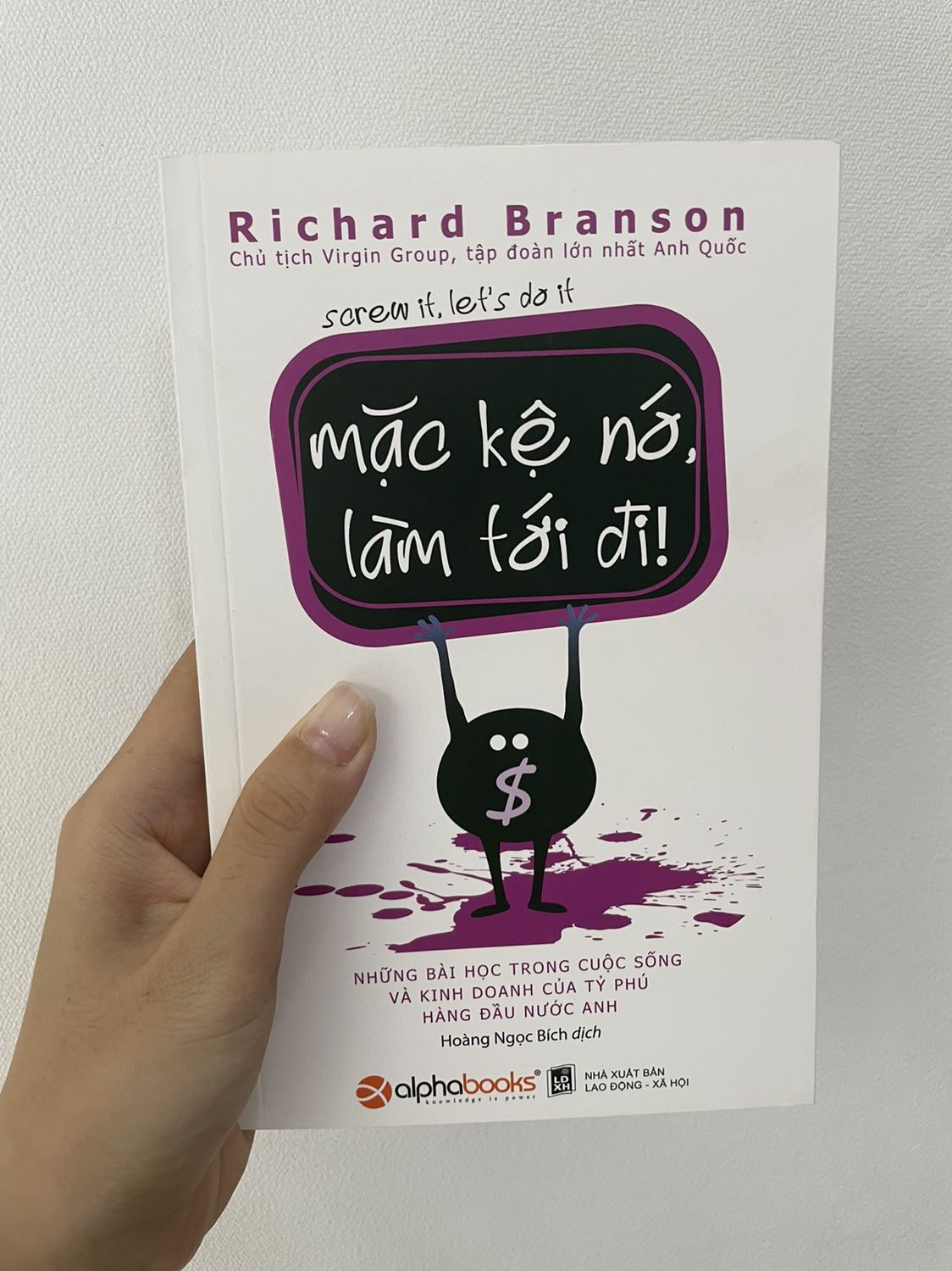 Tiki giao sách khá cũ, bẩn. Không hài lòng lắm. Sẽ không ủng hộ lại.