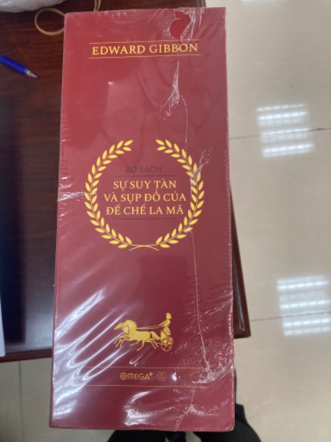 Mẫu mã đẹp, chất lượng giấy tốt, chữ in rõ ràng. Nội dung mới đọc vài mươi trang nhưng cảm nhận rất hay, có giá trị ngiên cứu về lịch sử La Mã
