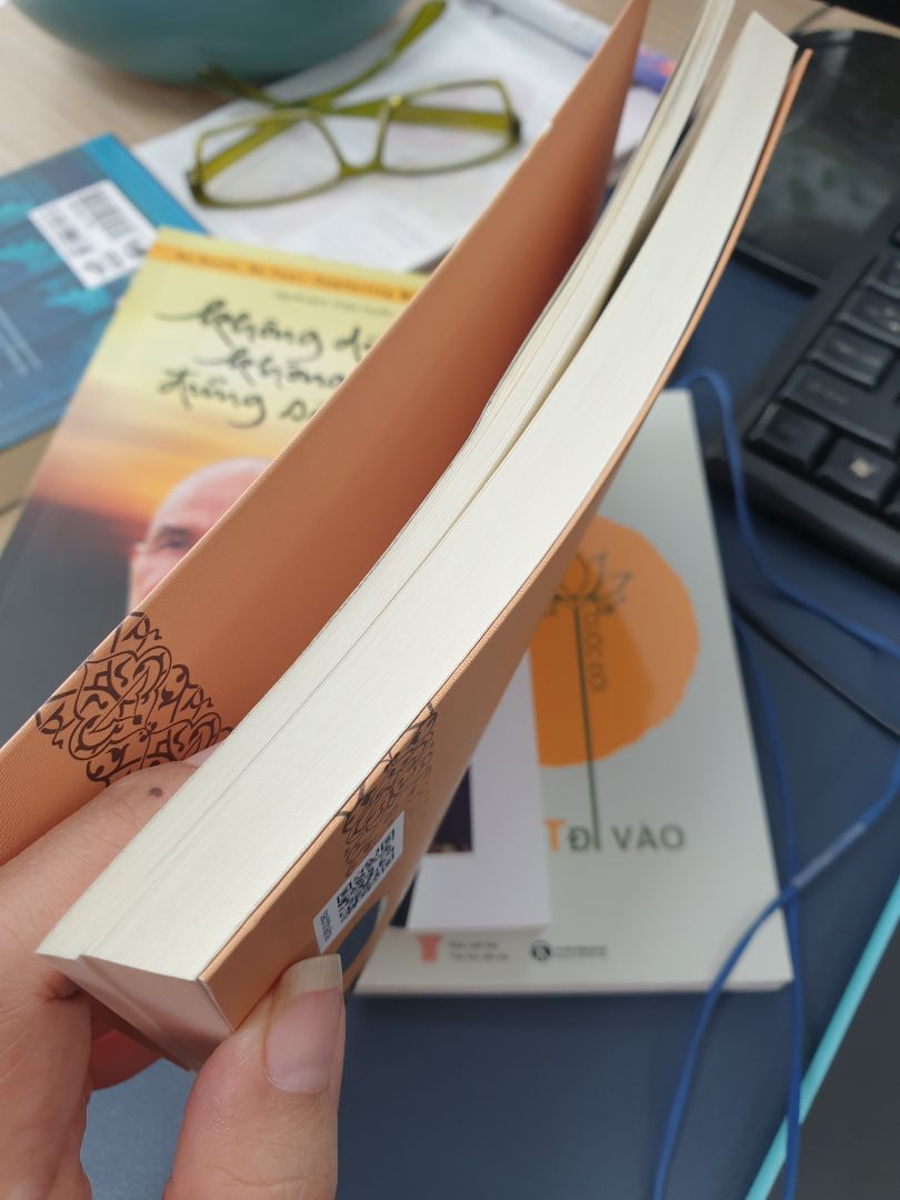 sách đẹp, nội dung hơi chi tiết về việc thực hành cho ai muốn đào sâu hơn trong việc chuyển hóa chính mình.