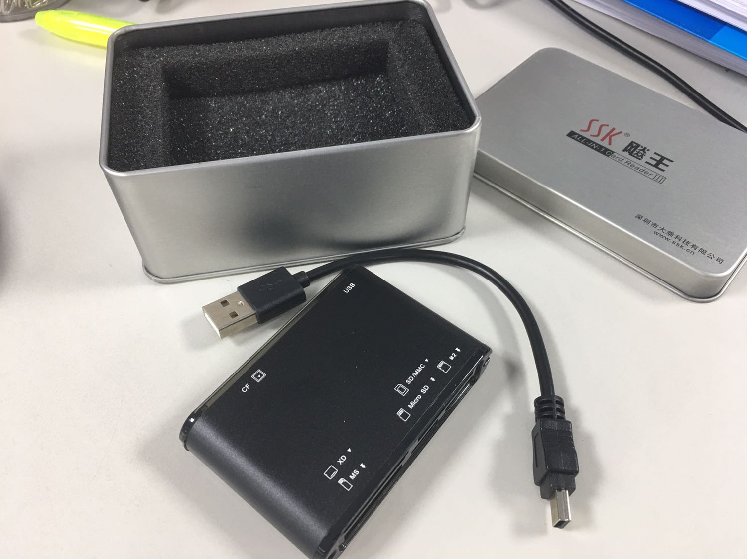 Giao hàng nhanh
Đóng gói rất cẩn thận
Hàng mới, ko trầy xước, nhìn chắc chắn
Mới nhận nên chưa sử dụng.