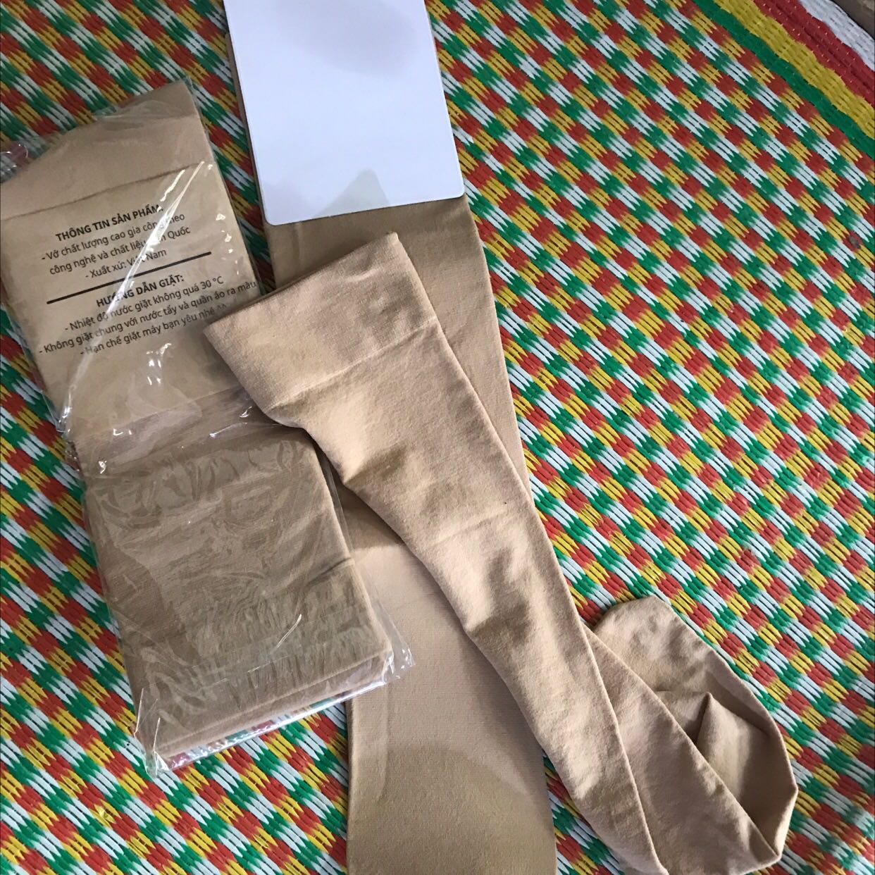 Quá kém, không giống trong hình