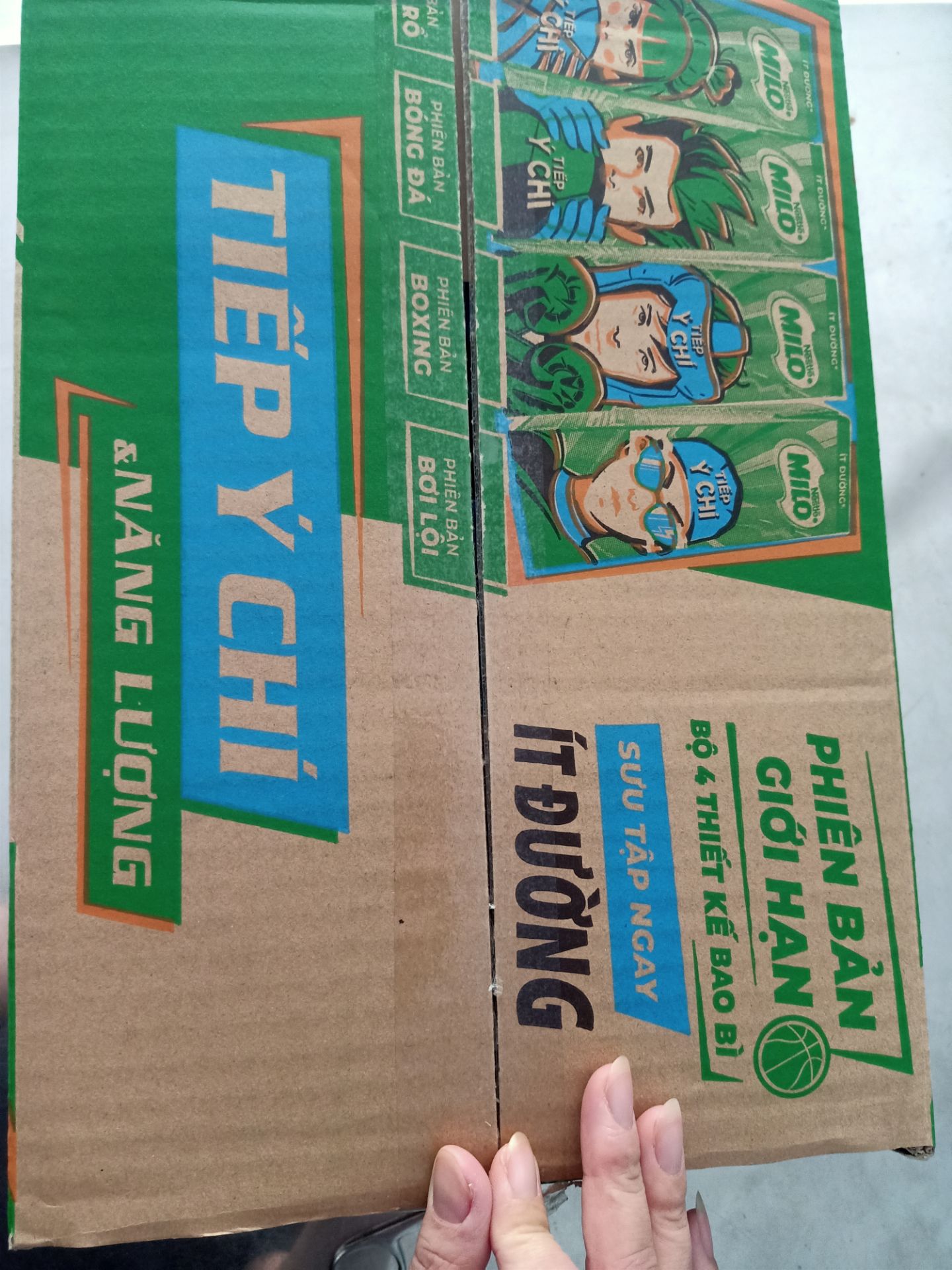 hàng mua của tiki nên hoàn toàn yên tâm về chất lượng, giao hàng siêu nhanh, giá hợp lý,hạn xa, trong quá trình vận chuyển có hơi bị móp nhưng k ảnh hưởng đến hộp sữa bên trong. cảm ơn shop ạ hàng mua của tiki nên hoàn toàn yên tâm về chất lượng, giao hàng siêu nhanh, giá hợp lý,hạn xa, trong quá trình vận chuyển có hơi bị móp nhưng k ảnh hưởng đến hộp sữa bên trong. cảm ơn shop ạ