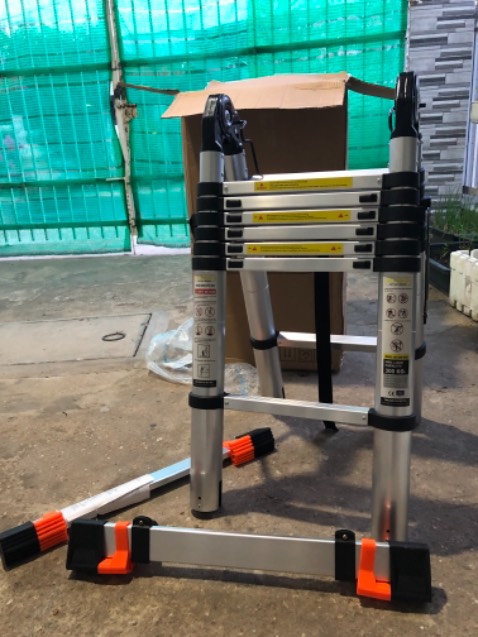 Thang xịn, chắc chắn, nhôm dày, các mối nối bằng nhựa chất lượng tốt, cứng cáp. Sản phẩm đúng như quảng cáo, giao hàng nhanh. Cảm thấy hài lòng với chất lượng sản phẩm