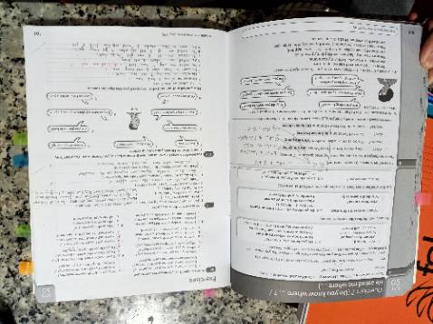 Đây là cuốn sách ngữ pháp hay nhất mà mình từng mua. Sách dành cho người tự học đã có căn bản về từ vựng. Sách trình bày dễ hiểu, có bài tập cho mỗi bài ngữ pháp và bài tập bổ sung ở phía sau.