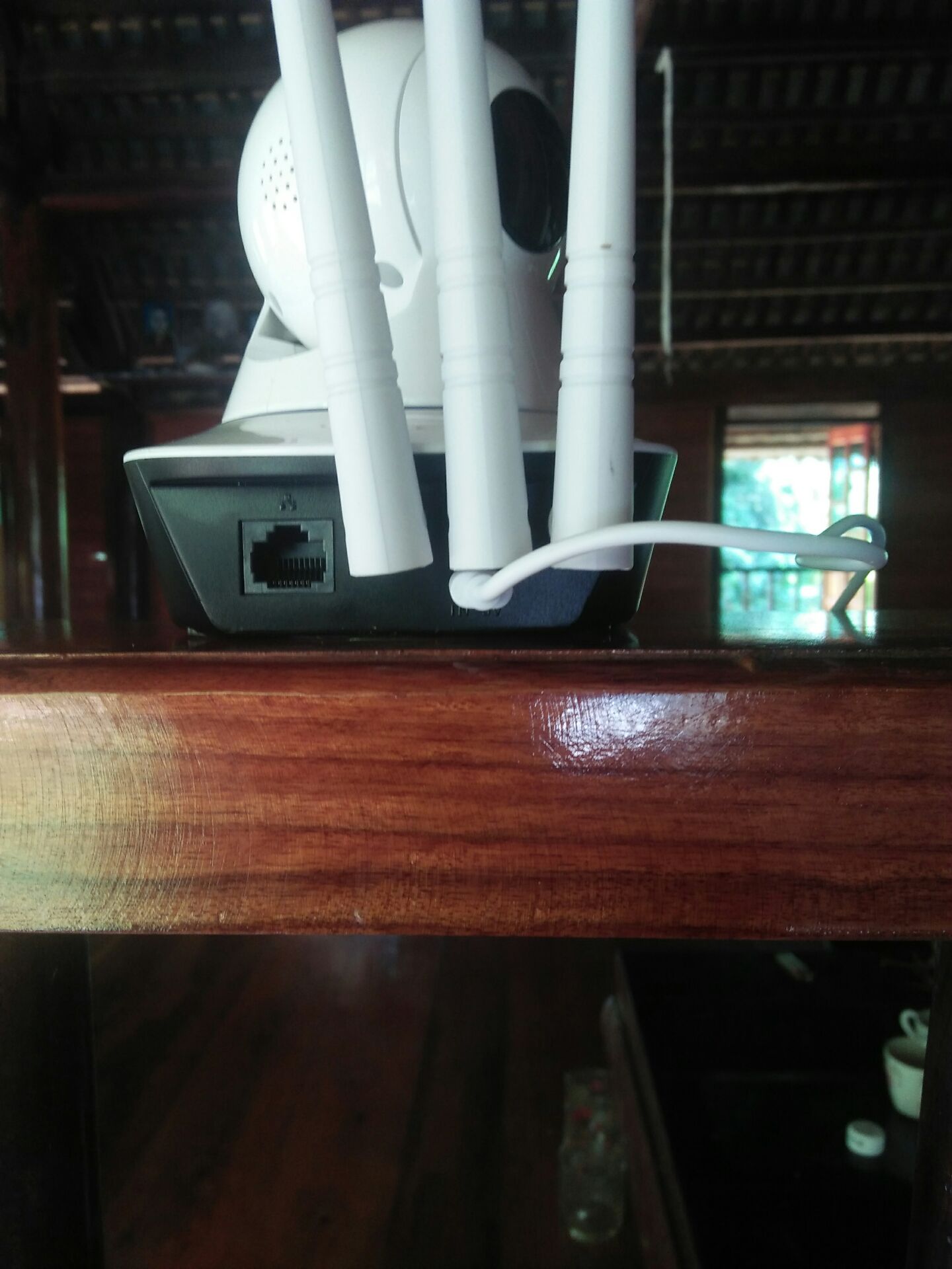 bán hàng ko đúng tiêu chuẩn hàng lỗi ko như ở trên hình gửi hàng ko đúng sản phẩm không có khe cắm thẻ nhớ