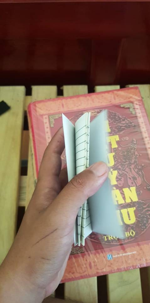 Đề tên sản phẩm "Đại Việt Sử Ký Toàn Thư TẶNG KÈM POSTCARD VÀ SỔ TAY BÌA DA"

haha kèm postcard với sổ da cơ à :) hình ảnh thì lồng lộn mà gửi khách được quyển sổ 1K và postcard cũng chả thấy đâu :)