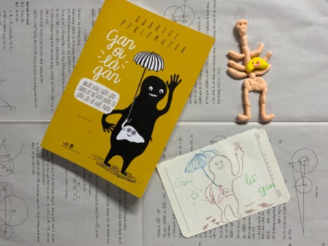 Hay , thú vị . Tuy hơi kém hơn quyển ruột ơi là ruột một xíu . Giao hàng nhanh , đặt 8h tối chủ nhật , sáng sớm thứ 2 giao rồi