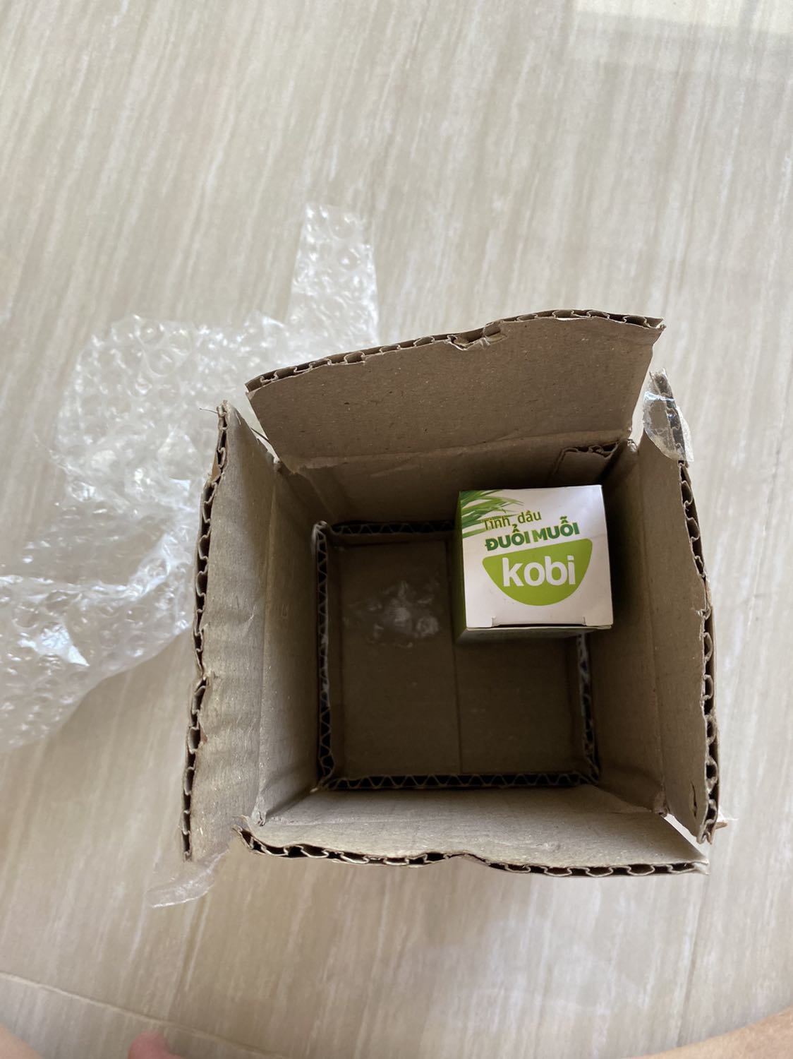 Mình mua 3 chai mà bên giao hàng chỉ giao 1 chai nhưng bill vẫn tính giá 3 chai. Mình đề nghị tiki xem lại và bổ sung thêm sản phẩm còn thiếu cho mình Mình mua 3 chai mà bên giao hàng chỉ giao 1 chai nhưng bill vẫn tính giá 3 chai. Mình đề nghị tiki xem lại và bổ sung thêm sản phẩm còn thiếu cho mình