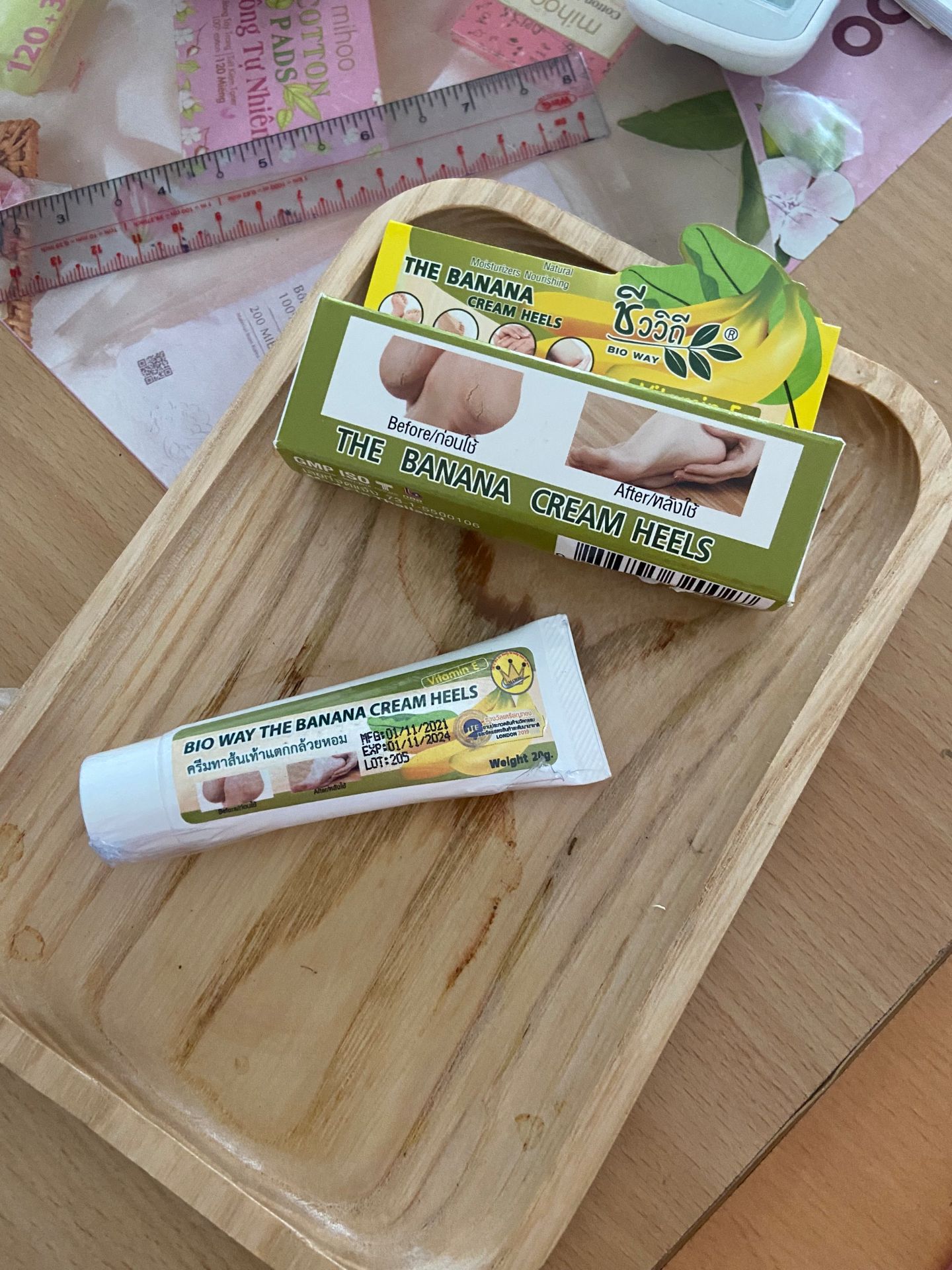 Kem chuối e nói xài 1 lần thấy rất OK không bị rít tay 
Bông mịn không sơ rất thick 
Serum mình thấy hàng thái xài rất OK mà giá rẻ