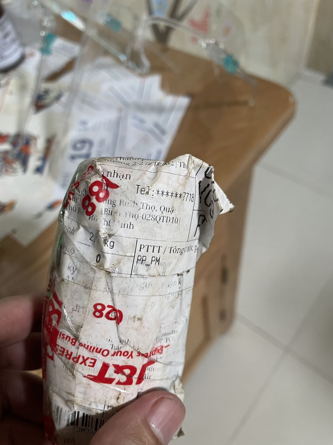 Sau hơn 2 tháng chờ đợi, đã nhận hàng. Và hàng  ***!  Mua 4 món nhận đc cái lọ ve chai