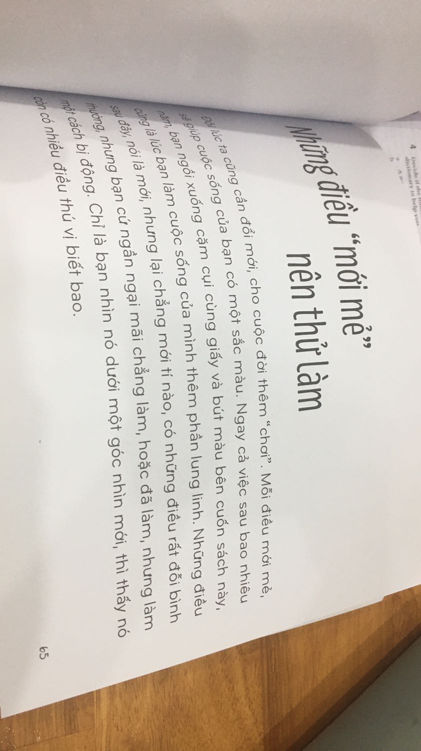 Sách dễ thương cực , to và dày hơn mình nghĩ nhiều ?
Giao hàng siêu nhanh, đặt tối hôm trước trưa hôm sau có liền ??
Vì sách bìa trắng nên hơi dễ bẩn mà kiếm bao kính bọc lại là ok
Các hình dễ thhuơng , mỗi lần stress mình lại lấy ra để tô ?
Ngoài ra sách còn có các câu dth , hay và tạo động lực ??‍♀️
Giá mình canh sale nên còn khoảng hơn 50k cả ship —> quá rẻ cho 1 cuốn sách dth