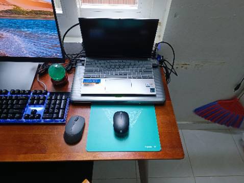 Kiểu dáng đẹp, cầm vừa tay, chuột vừa xài được usb vừa xài đc bluetooth rất tiện