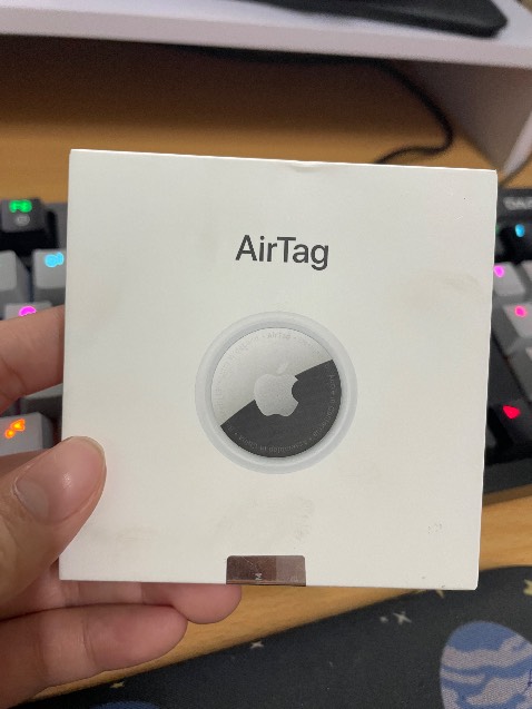 Dùng sp của Apple từ thời ip3 đến giờ ko có điểm nào chê. Đợt này Tiki giao sp với bao bì bên ngoài có nhiều vết bẩn có vẻ như trước khi đến tay mình thì sp ko được bảo quản tốt. Hi vọng Tiki ghi nhận ý kiến và cải thiện vấn đề này