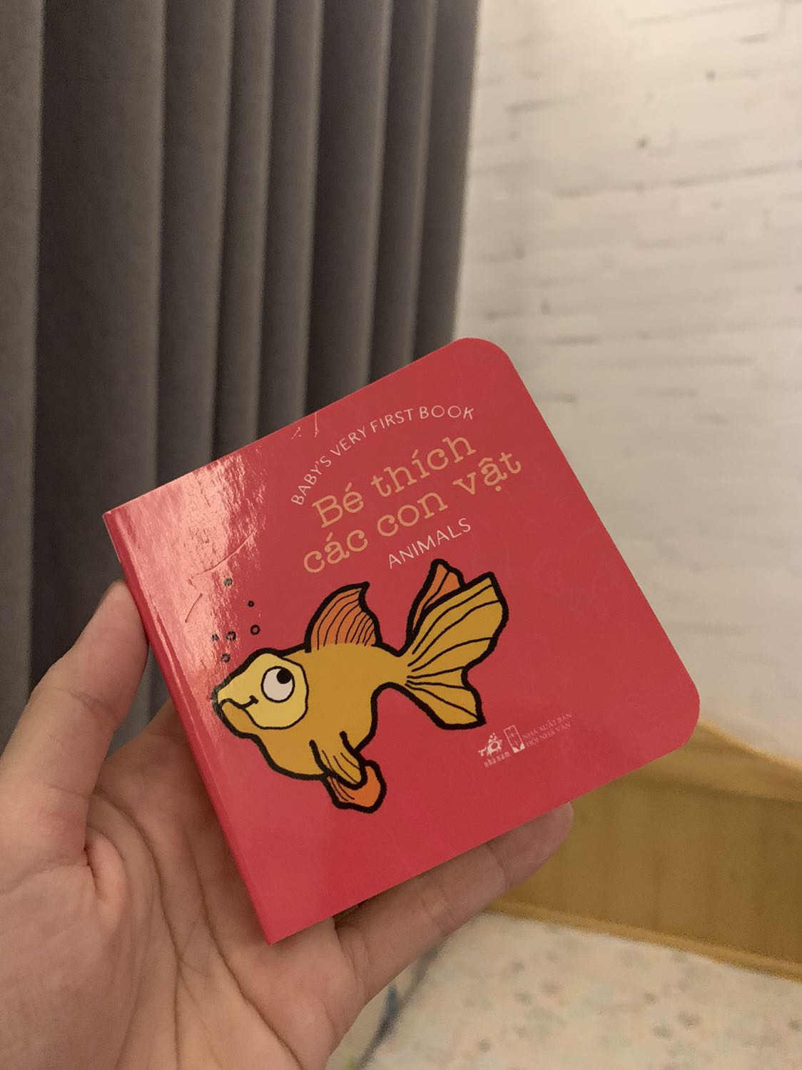 Mình rất thích bộ sách này luôn. Bé nhà mình cũng rất thích bạn. Hình ảnh dễ thương, nội dung dễ hiểu.