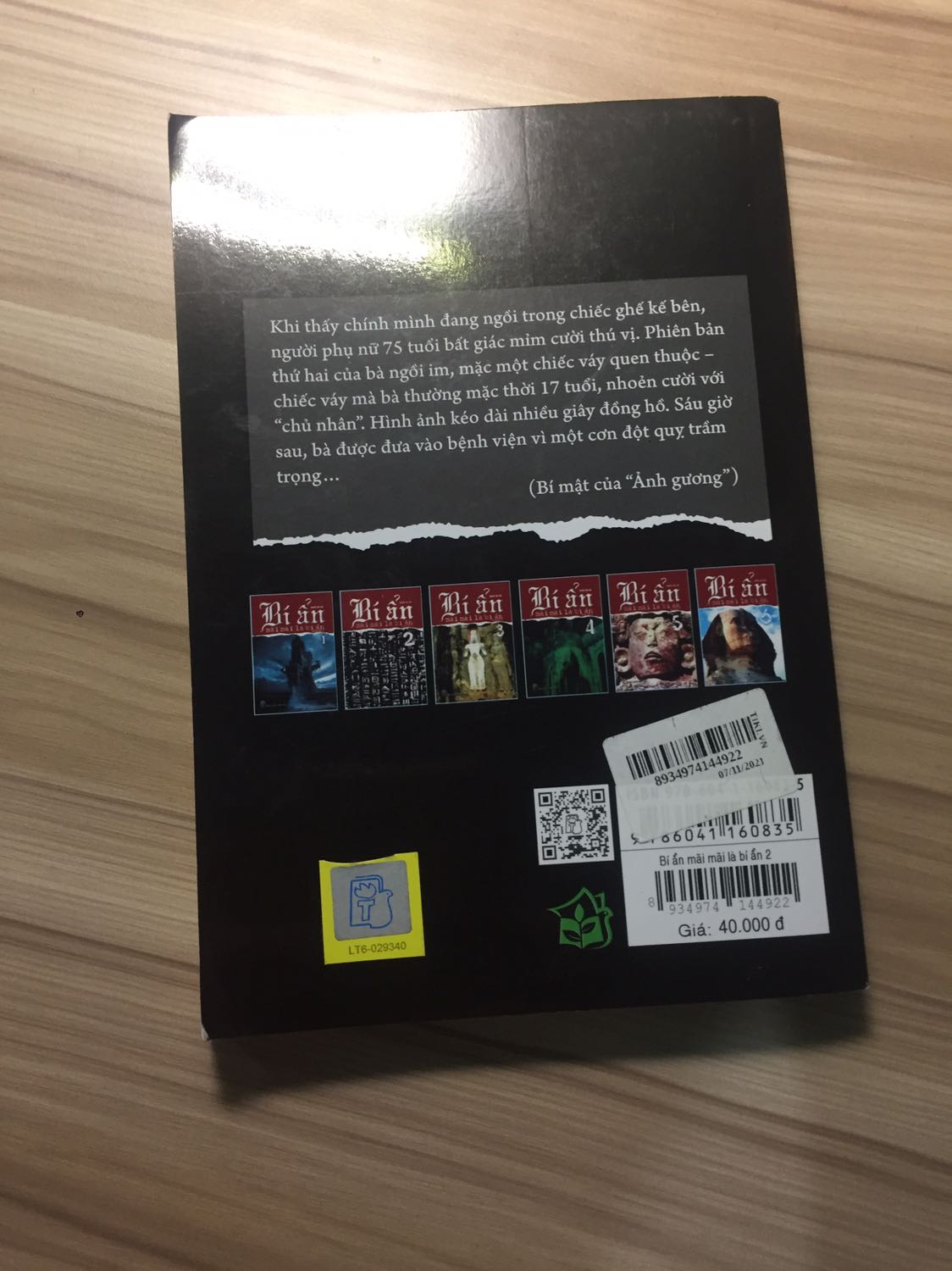 bìa hơi mỏng đóng hàng sơ sài nhưng mà sách hay okk lắm☄️