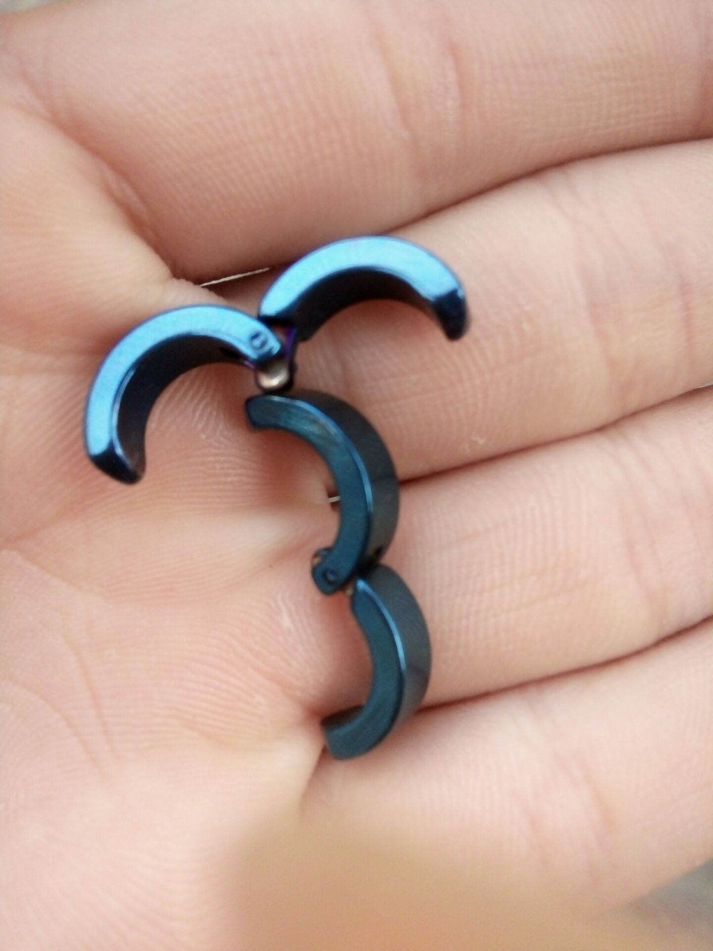 rất hài lòng vì chất lượng giao hàng hơi chậm nhưng cũng thông cảm được vì tết nhất nhiều việc rất hài lòng