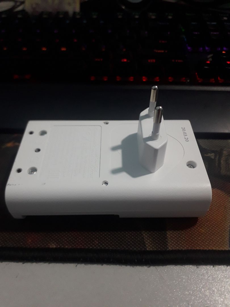 Good. Bộ sạc và Pin rất tốt có đủ cả bốn Pin 2 Pin trong bộ sạc và 2 Pin trong hộp. Pin thì sạc dùng dc tầm 1 tháng cho Remote TV. Có thể sạc dc cho cả Pin AAA.