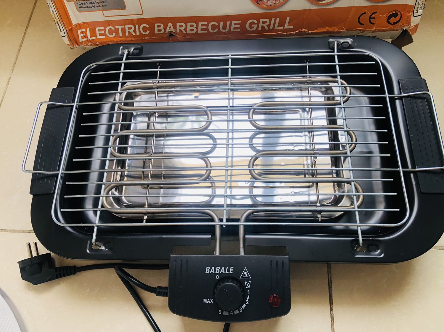 sản phậm không giống như hình ảnh quảng cáo, vĩ nướng bị chênh, cảm giác ko chắc chắn

chỉ được cái giao hàng đúng ngày