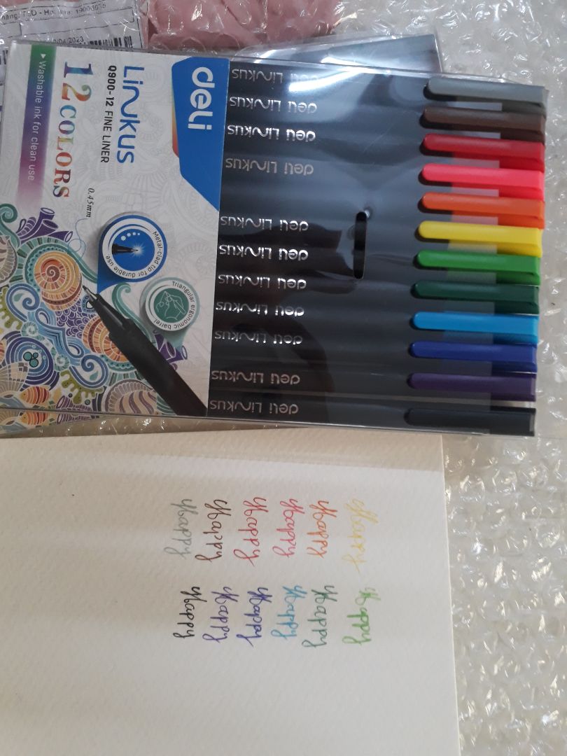 Bút đều màu, tươi đẹp Bút đều màu, tươi đẹp